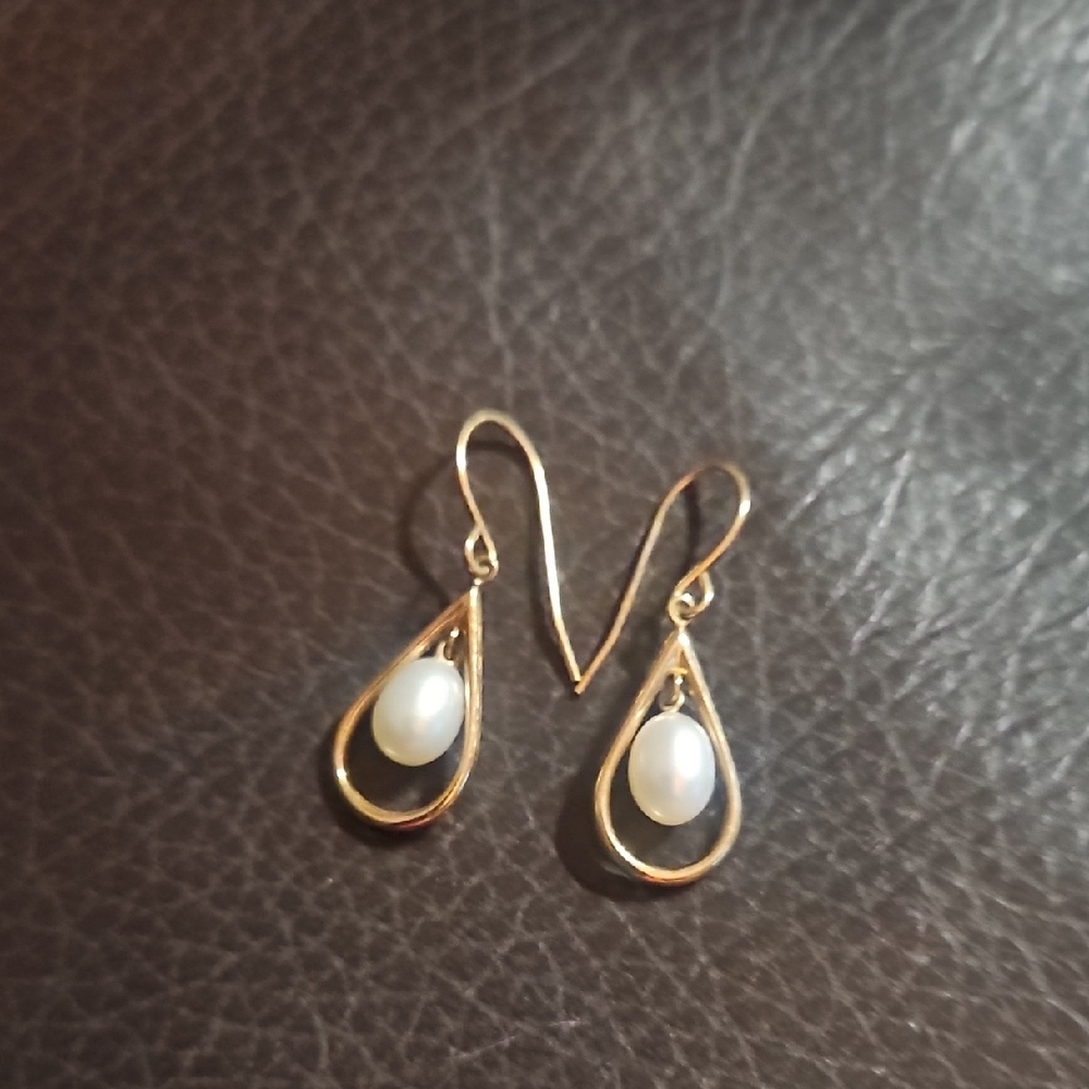 Gold Teardrop Pearl Dangle Earrings - Women Jewelry